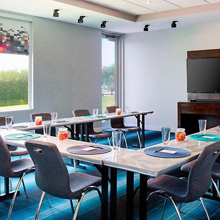 Отель Aloft San Antonio Airport Экстерьер фото