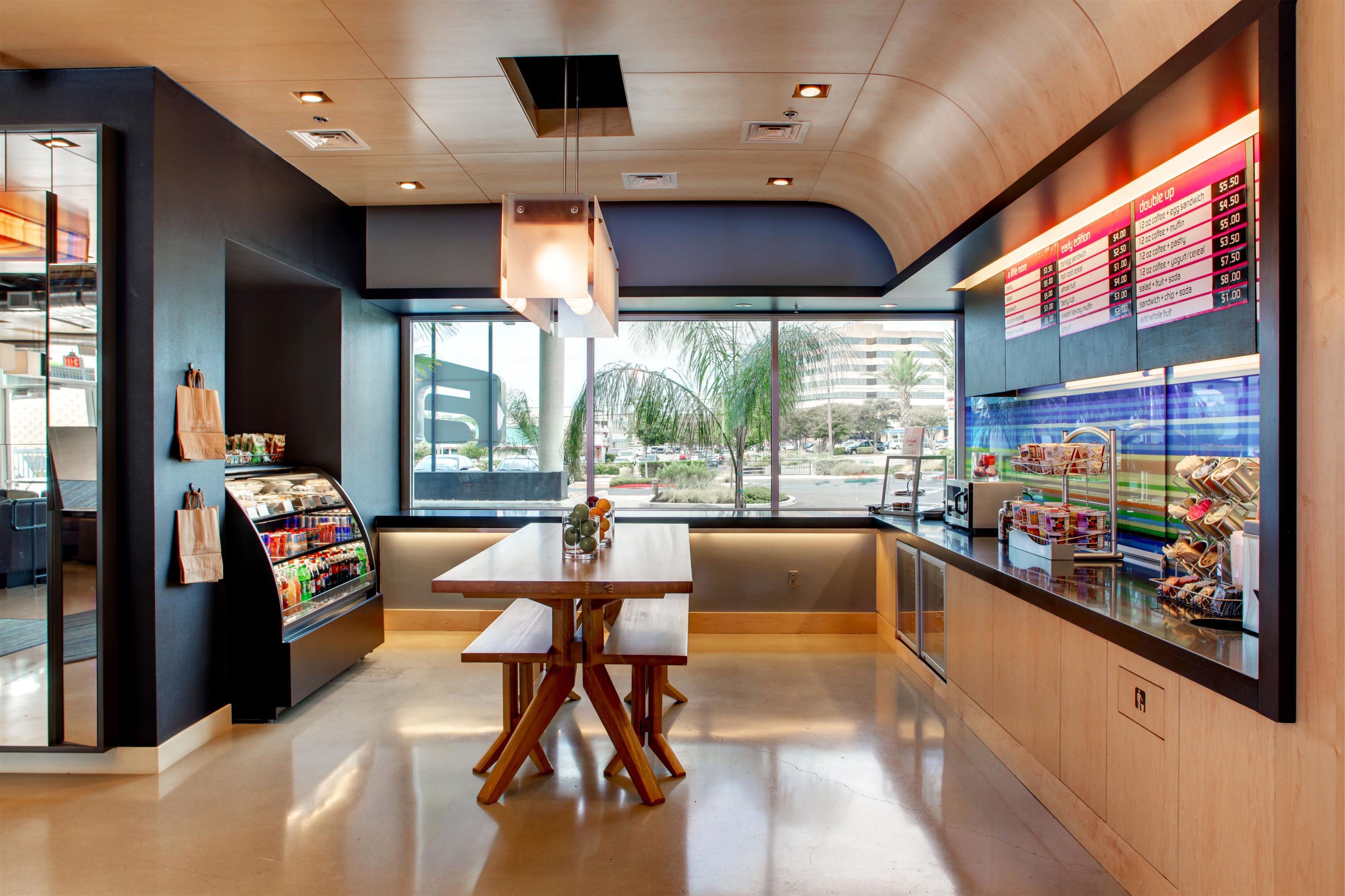 Отель Aloft San Antonio Airport Экстерьер фото