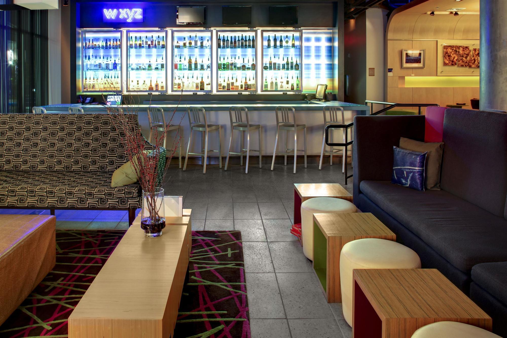 Отель Aloft San Antonio Airport Экстерьер фото