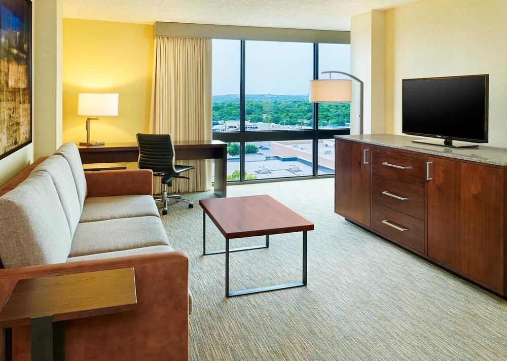 Отель Aloft San Antonio Airport Экстерьер фото
